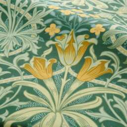 William Morris At Home Woodland Weeds Evergreen Cotton Made to Measure Roman Blind - thumbnail 2