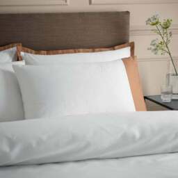 Hotel Portchester 230 Thread Count 100% Cotton Sateen Duvet Cover and Pillowcase Set - thumbnail 4