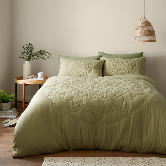 Quilted Mandala Duvet Cover and Pillowcase Set - image 1