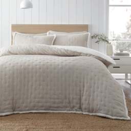 Catherine Lansfield Cosy Nori Soft Sherpa Duvet Cover and Pillowcase Set - thumbnail 1