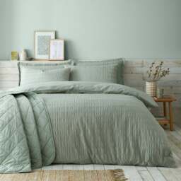 Aria Seersucker 100% Cotton Duvet Cover & Pillowcase Set - thumbnail 1