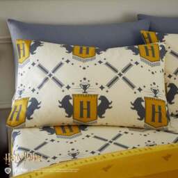 Harry Potter Hufflepuff Reversible Duvet Cover and Pillowcase Set - thumbnail 3