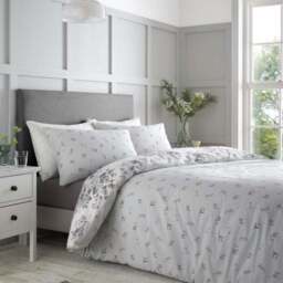 Catherine Lansfield Elinda Floral Duvet Cover and Pillowcase Set - thumbnail 3