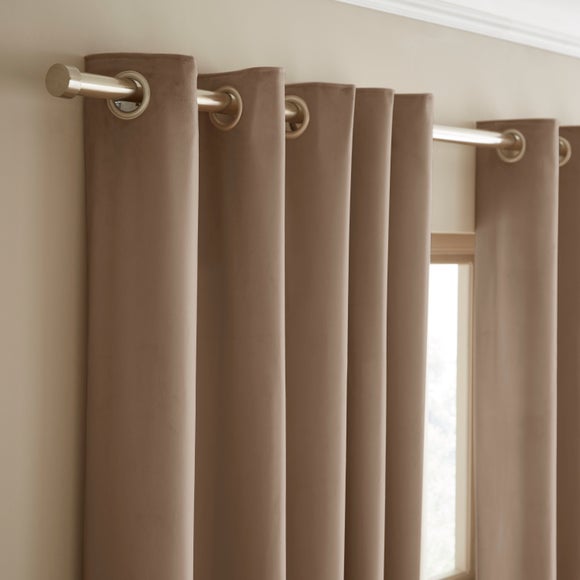 Luxe Velour Eyelet Curtains (Blackout Available) - image 1