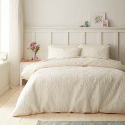 Hani Pinsonic Quilted Duvet Cover & Pillowcase Set - thumbnail 1