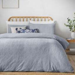 Catherine Lansfield Crinkle Seersucker Duvet Cover & Pillowcase Set - thumbnail 4