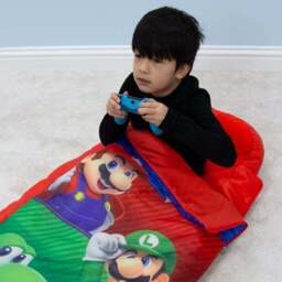Nintendo Super Mario Inflatable Ready Bed - thumbnail 3