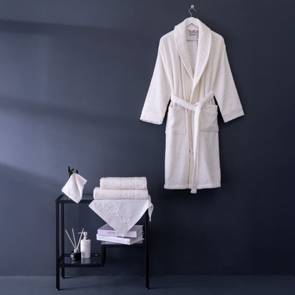 Per La Casa Set of 5 White Rakka Jacquard Small Bathrobe & Towels - image 1