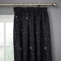 Star Wars Thermal Blackout Pencil Pleat Curtains - thumbnail 1