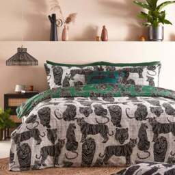 Furn. Wildcat Duvet Cover and Pillowcase Set Jungle Green - thumbnail 2