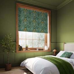 William Morris Woodland Weeds Blackout Made to Measure Roller Blind - thumbnail 3