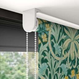William Morris Woodland Weeds Blackout Made to Measure Roller Blind - thumbnail 5
