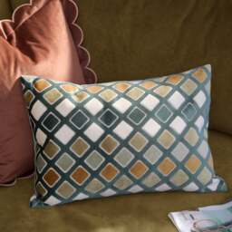 Furn. Metro Diamond Velvet Rectangle Cushion - thumbnail 1
