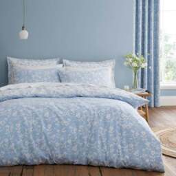 Bibury Floral 100% Cotton Duvet Cover & Pillowcase Set - thumbnail 3