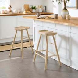 Loxwood Counter Height Bar Stool, Solid Oak - thumbnail 2