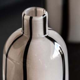 Cedar & Sage Set of 2 Linea Monochrome Stripe Glass Vases - thumbnail 2