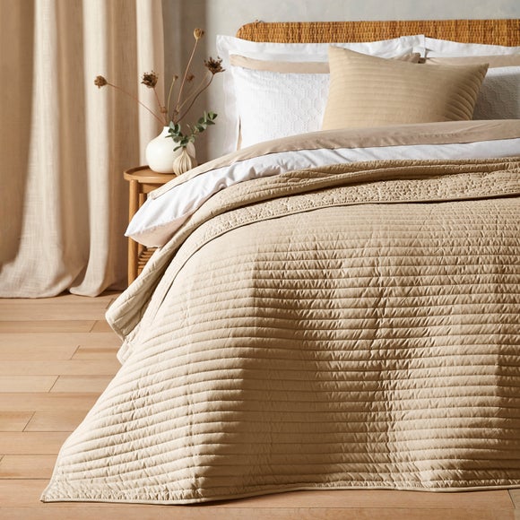 Bianca Quilted Lines Bedspread - image 1