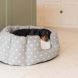 Lords and Labradors Spotty High Wall Dog Bed - thumbnail 2