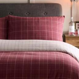 Dreams & Drapes Wynn 100% Cotton Duvet Cover & Pillowcase Set - thumbnail 2
