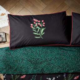 Moorland Flora Black Duvet Cover and Pillowcase Set - thumbnail 2