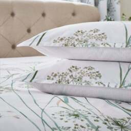Dorma Purity Meadow Power Green 100% Cotton Oxford Pillowcase Pair - thumbnail 2