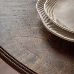 Matola 4-6 Seater Round Extendable Dining Table - thumbnail 3