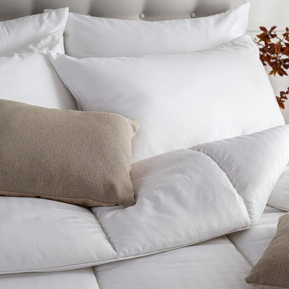 Snuggledown Luxurious Hotel 10.5 Tog Duvet and Pillow Set - image 1