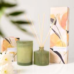 The London Wax Co Cherished Moment Candle - thumbnail 4