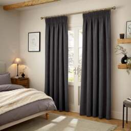 Wynter Thermal Pencil Pleat Curtains - thumbnail 2
