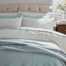 Faux Mohair Throw Blanket 235cm x 235cm - thumbnail 3