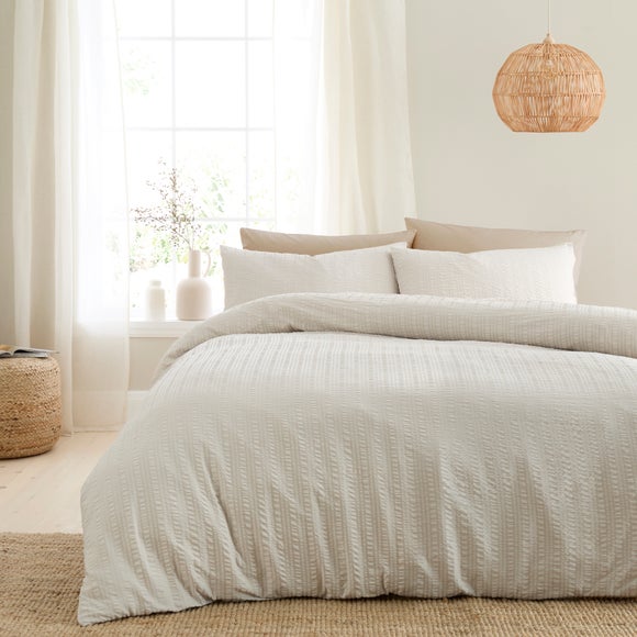 Finn Seersucker Duvet Cover & Pillowcase Set - image 1