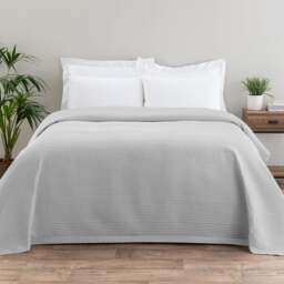 Spencer Pinsonic Bedspread - thumbnail 1