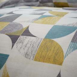Catherine Lansfield Retro Circles Green Reversible Duvet Cover & Pillowcase Set - thumbnail 2