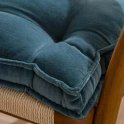 Clara Velvet Gusset Seat Pad - thumbnail 2