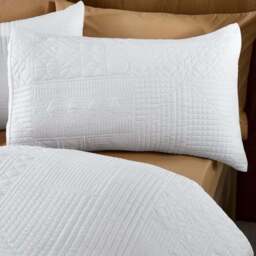 Catherine Lansfield Folkstone Geo Duvet Cover & Pillowcase Set - thumbnail 2