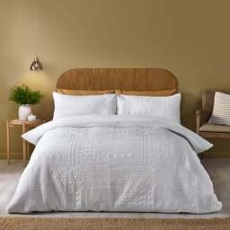 Catherine Lansfield Folkstone Geo Duvet Cover & Pillowcase Set - thumbnail 3