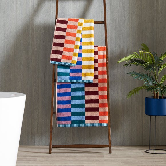 Elements Roberts Plush Towel - image 1