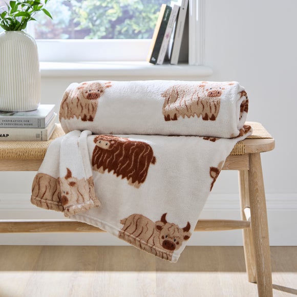 Highland Cow Fleece Throw Blanket, 130cm x 170cm by Dunelm