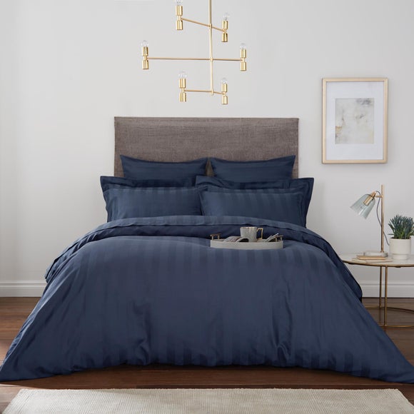Hotel Stripe 230 Thread Count 100% Cotton Duvet Cover - image 1
