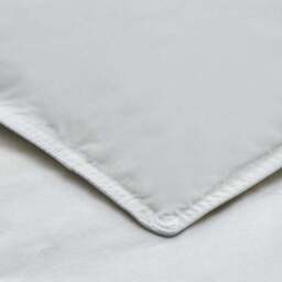 Fogarty Duck Feather and Down 13.5 Tog Winter Duvet - thumbnail 2