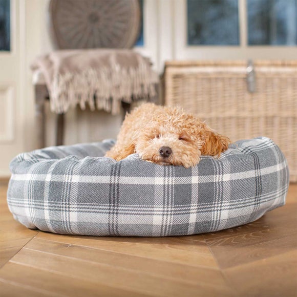 Lords and Labradors Balmoral Donut Dog Bed - image 1