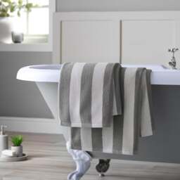Beatrice Stripe Yarn Dye Cotton Towel - thumbnail 1