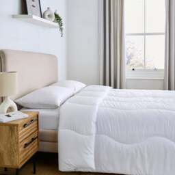 Fogarty Light & Lofty Warm Waffle 10.5 Tog Duvet - thumbnail 1