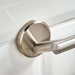 Lincoln Toilet Roll Holder - thumbnail 2