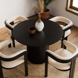 Amari 4 Seater Round Dining Table, Oak - thumbnail 3