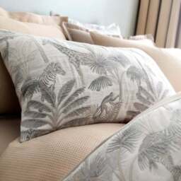 Seronera Safari Natural Duvet Cover and Pillowcase Set - thumbnail 4