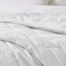 Soft & Cooling Blanket - thumbnail 3
