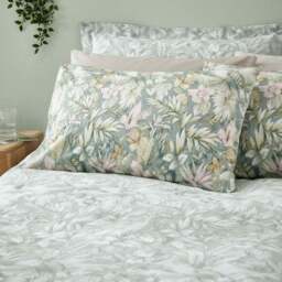 Soft Tropics Duvet Cover & Pillowcase Set - thumbnail 2