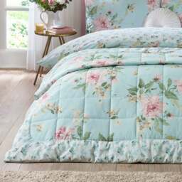 Catherine Lansfield Avebury Floral Bedspread