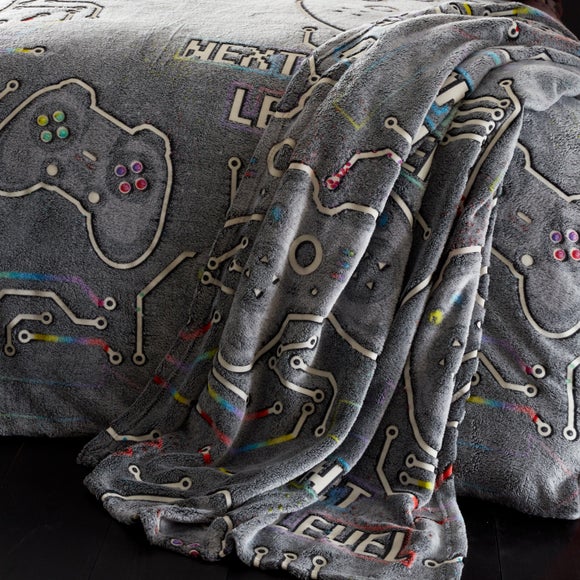 Catherine Lansfield Game Over Fleece Throw Blanket 130cm x 170cm - image 1